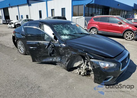 2018 Infiniti Q50 Luxe z USA, uszkodzony, nr VIN JN1EV7AP5JM359031